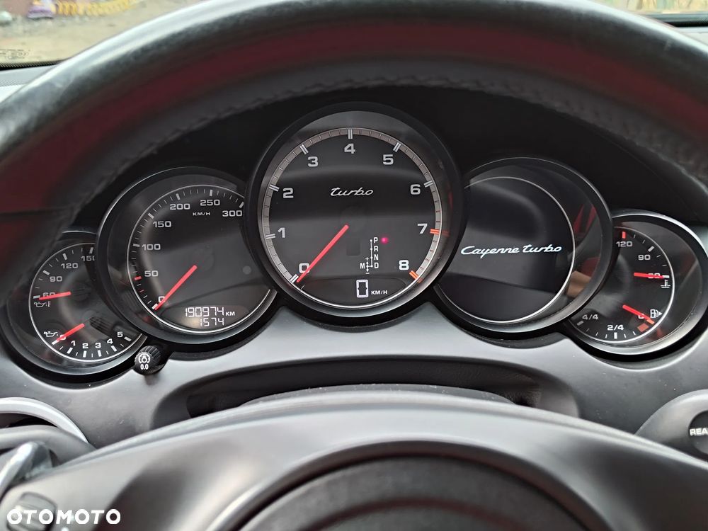 Porsche Cayenne Turbo Tiptronic S - 20
