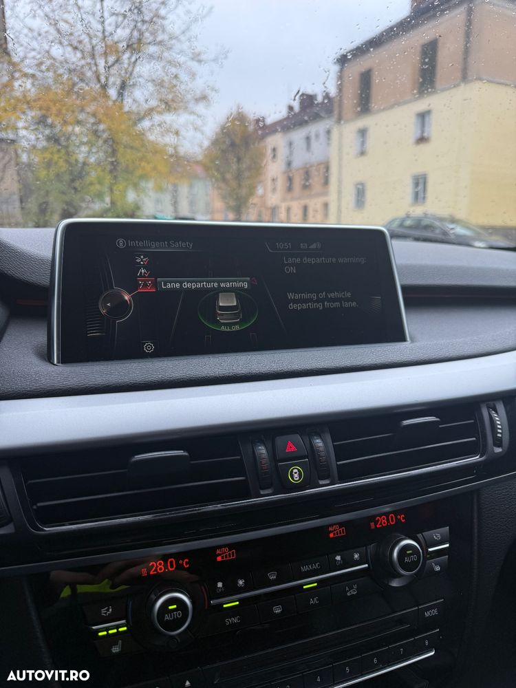 BMW X5 xDrive30d Sport-Aut. - 13