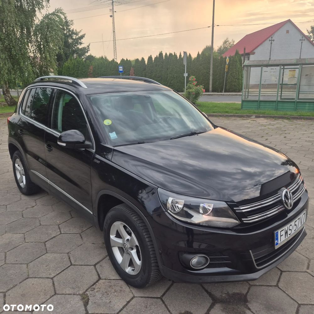 Volkswagen Tiguan 2.0 TDI DPF 4Motion BlueMotion Technology Lounge Sport & Style - 12