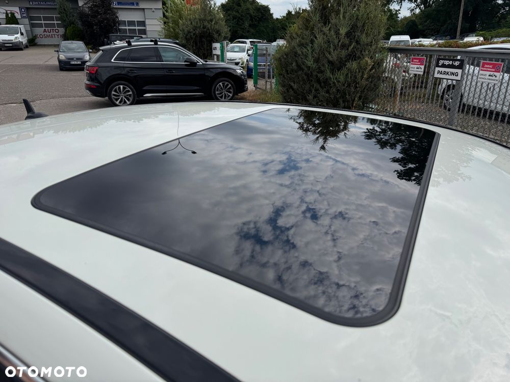 Mercedes-Benz Klasa C 300 T 7G-TRONIC Avantgarde - 17