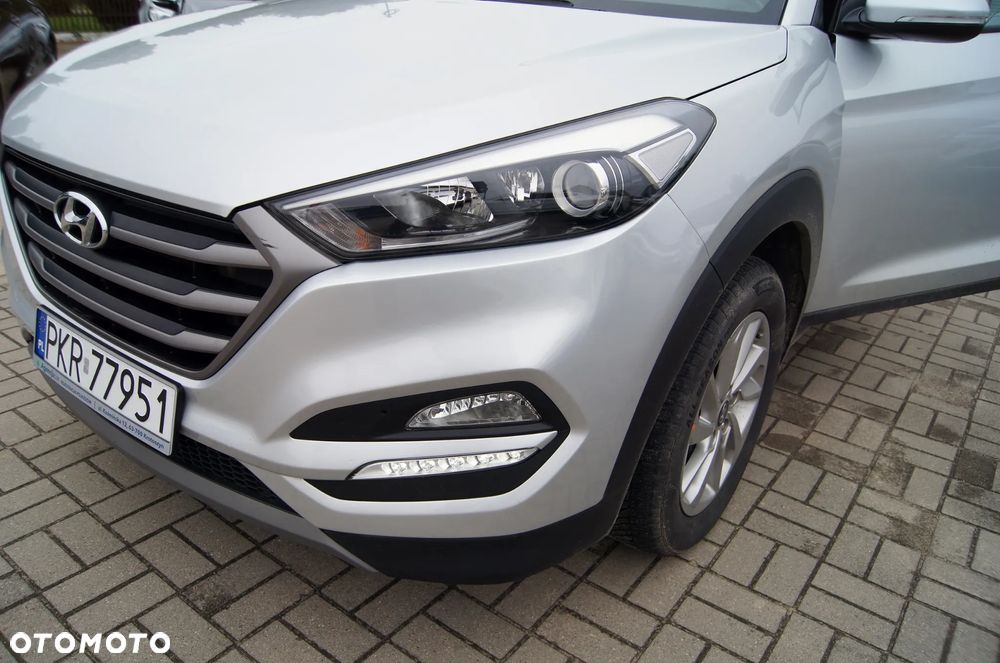 Hyundai Tucson 1.7 CRDI BlueDrive Comfort 2WD - 25