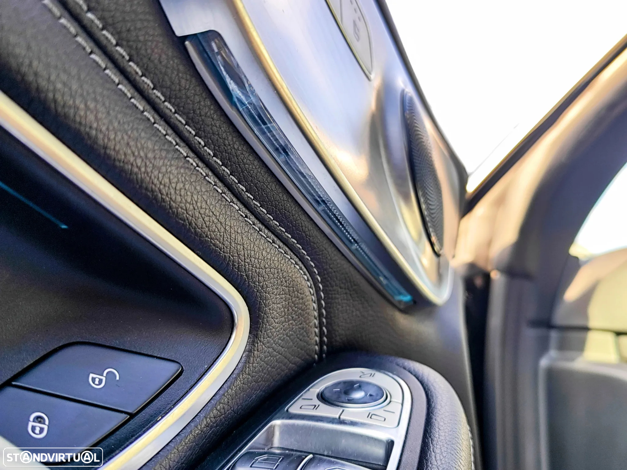 Mercedes-Benz C 220 d Coupe 4Matic 9G-TRONIC - 23
