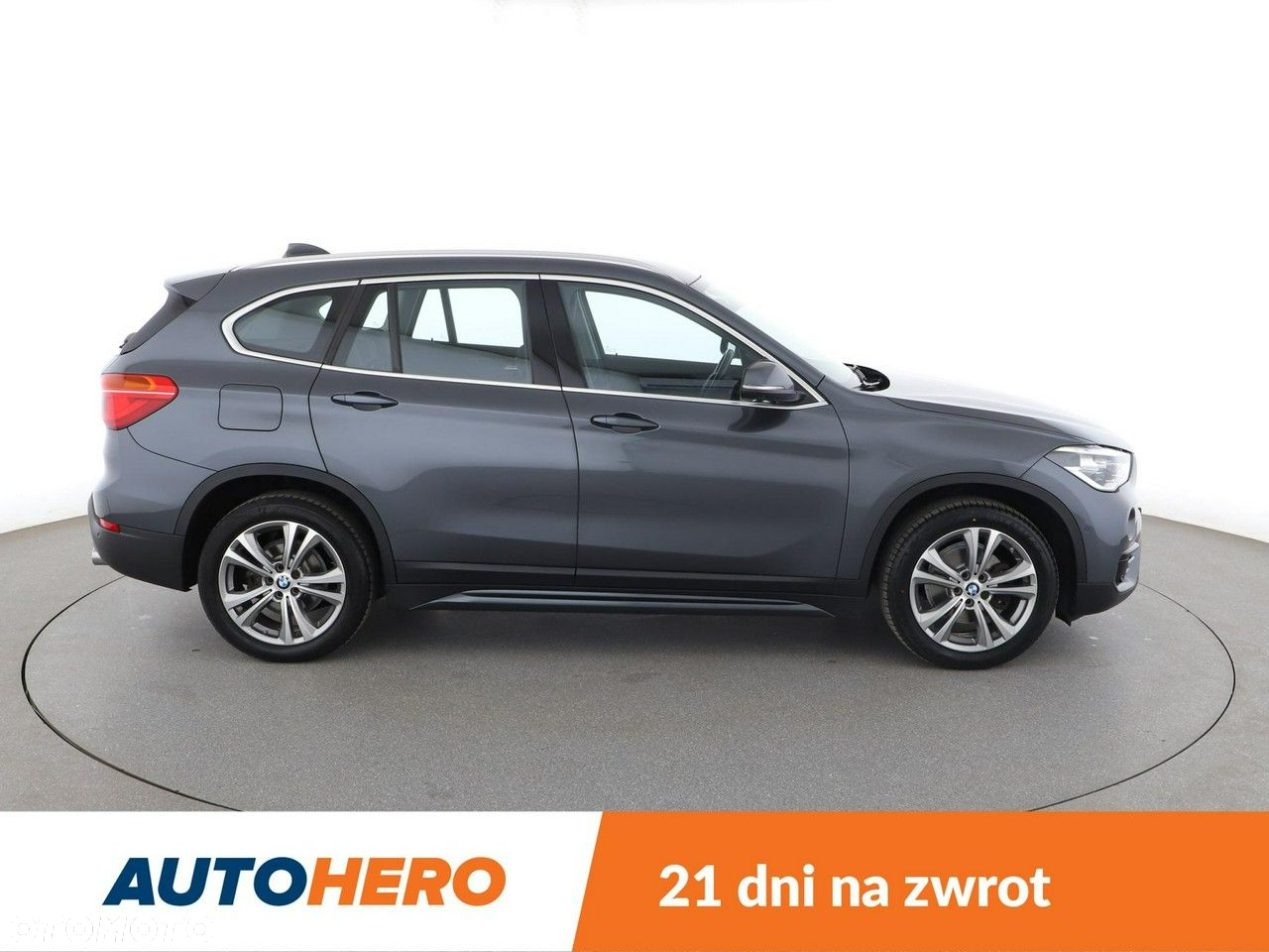BMW X1 sDrive18d Sport Line - 9