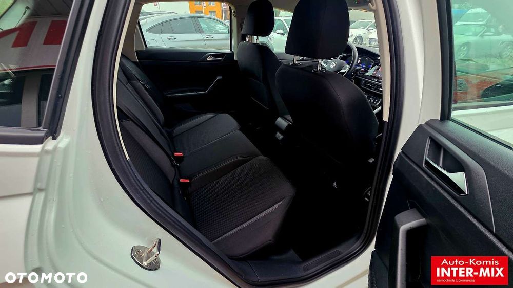 Volkswagen Polo - 33
