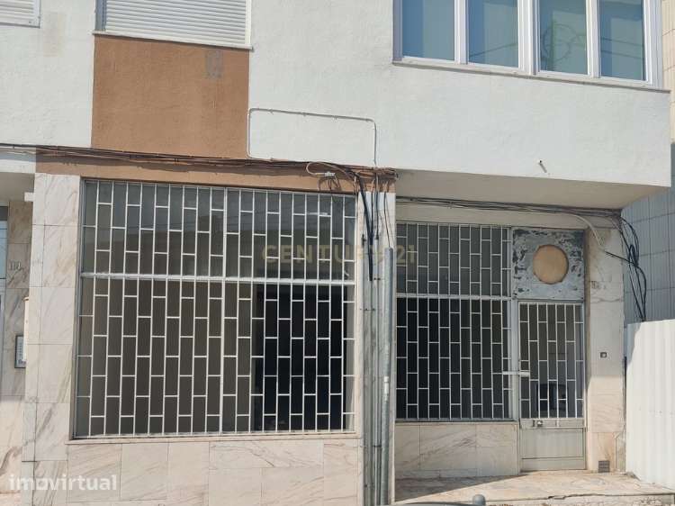 Espaço Comercial para Venda no Feijó em Almada - Grande imagem: 2/6