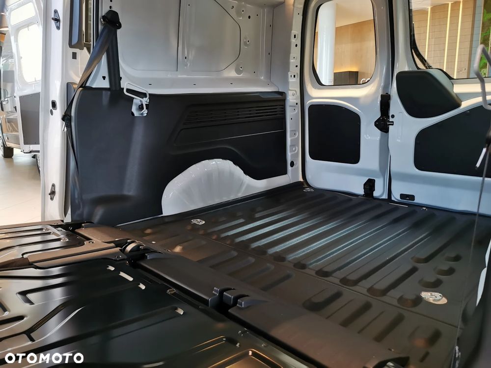 Toyota PROACE CITY - 13