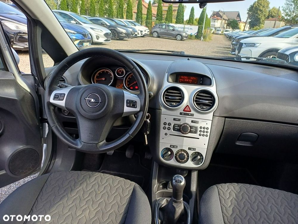 Opel Corsa 1.4 16V Edition - 19