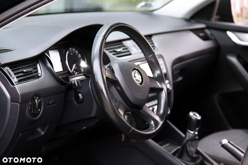 Skoda Octavia 1.6 TDI Edition - 12