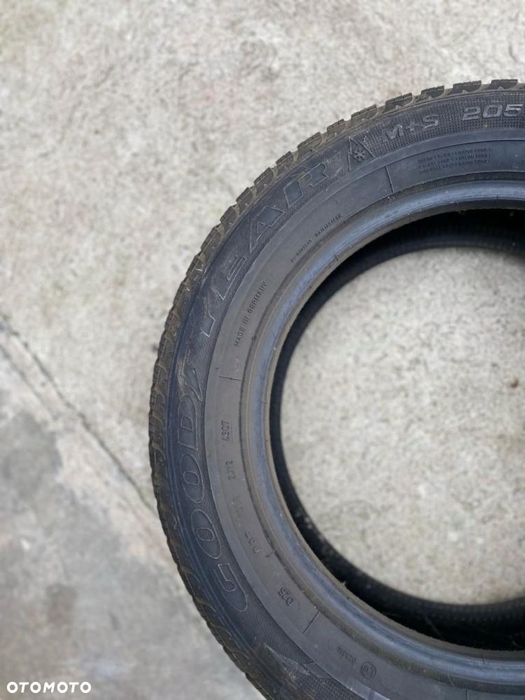 Goodyear Eagle Ultra Grip GW-3 205/60R16 92 H 2007 5mm - 2