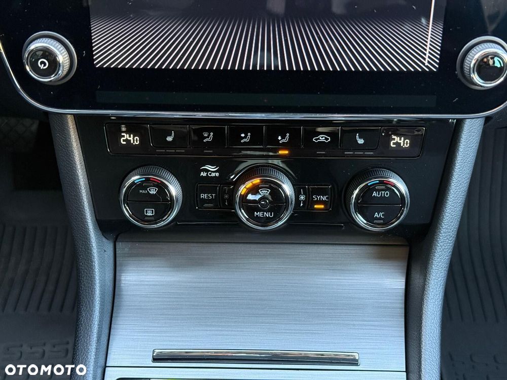 Skoda Superb 2.0 TDI SCR 4x4 Style DSG - 24