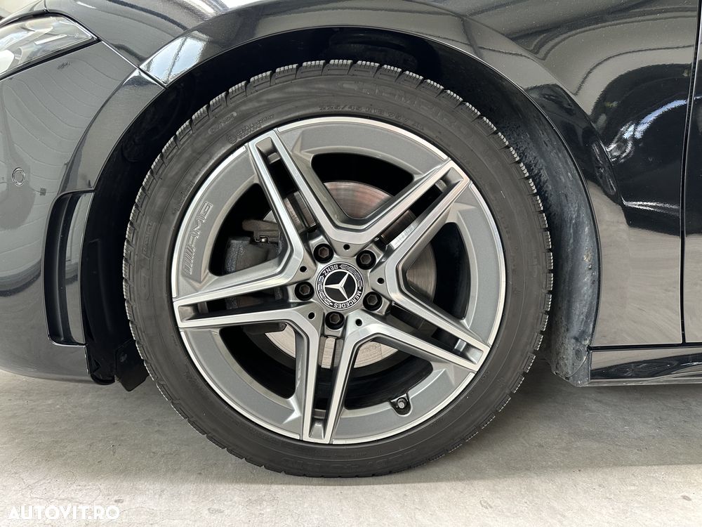 Mercedes-Benz A 220 d 8G-DCT AMG Line Advanced Plus - 24