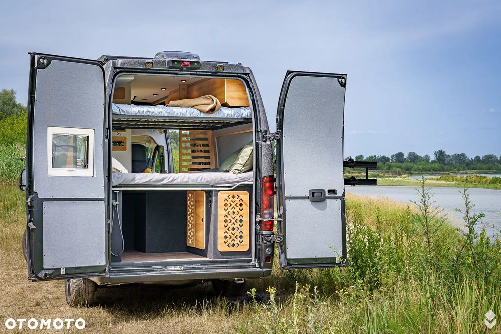 Dodge Ram Promaster - 12