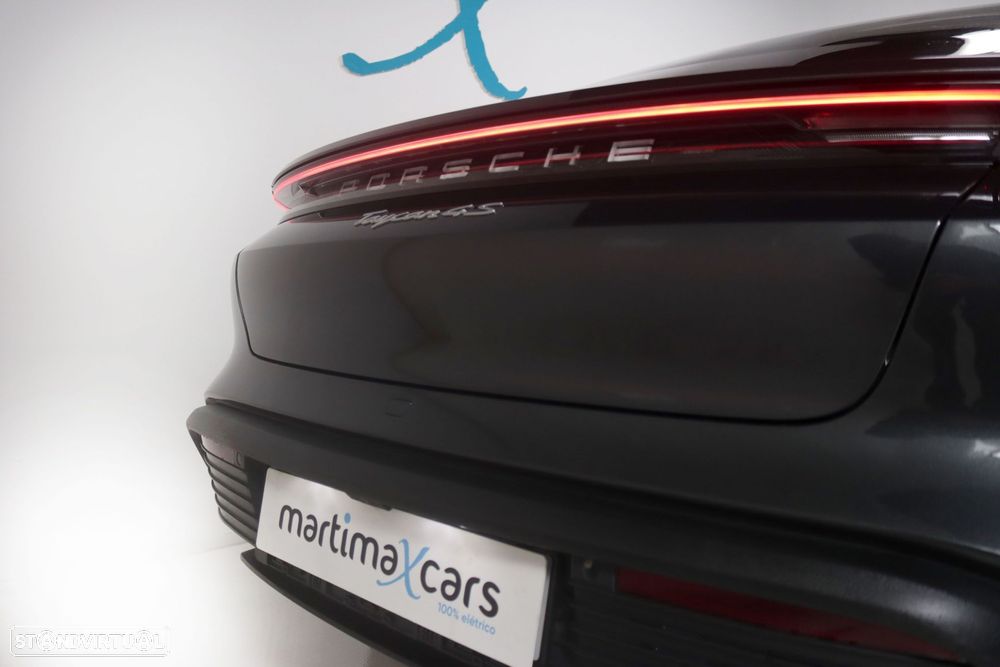 Porsche Taycan 4S - 9