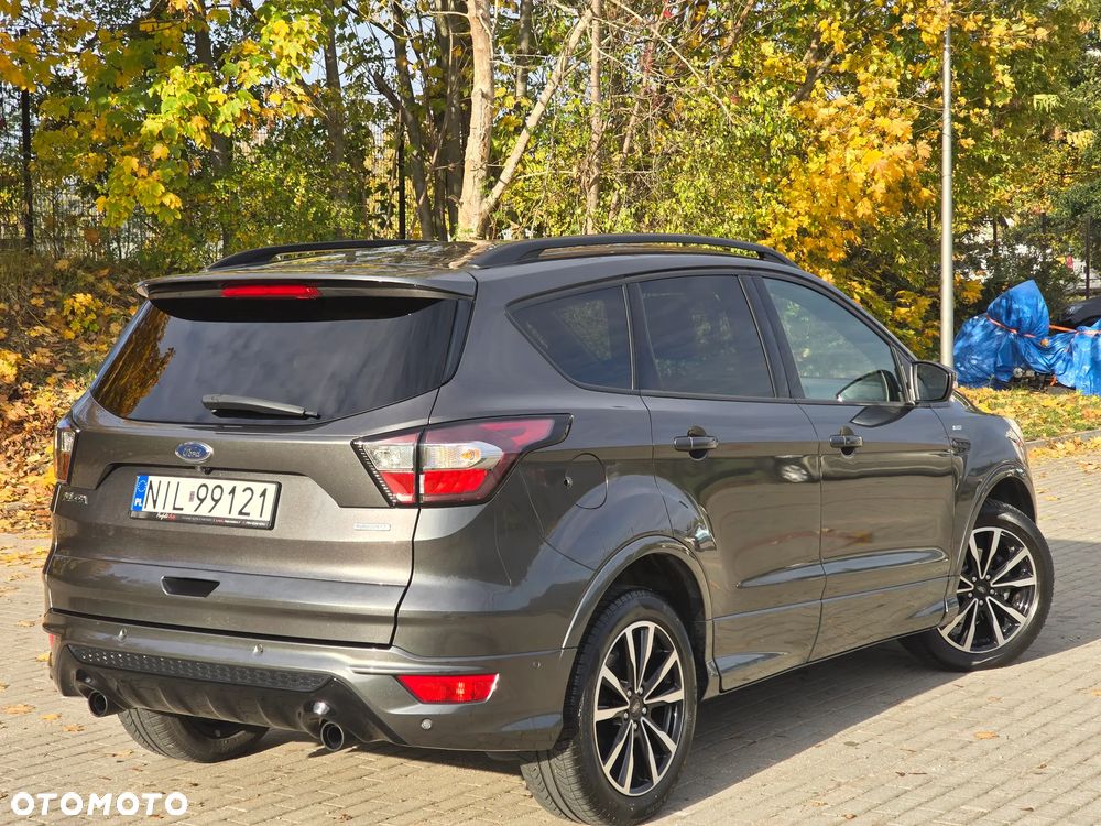 Ford Kuga 1.5 EcoBoost 2x4 ST-Line - 10