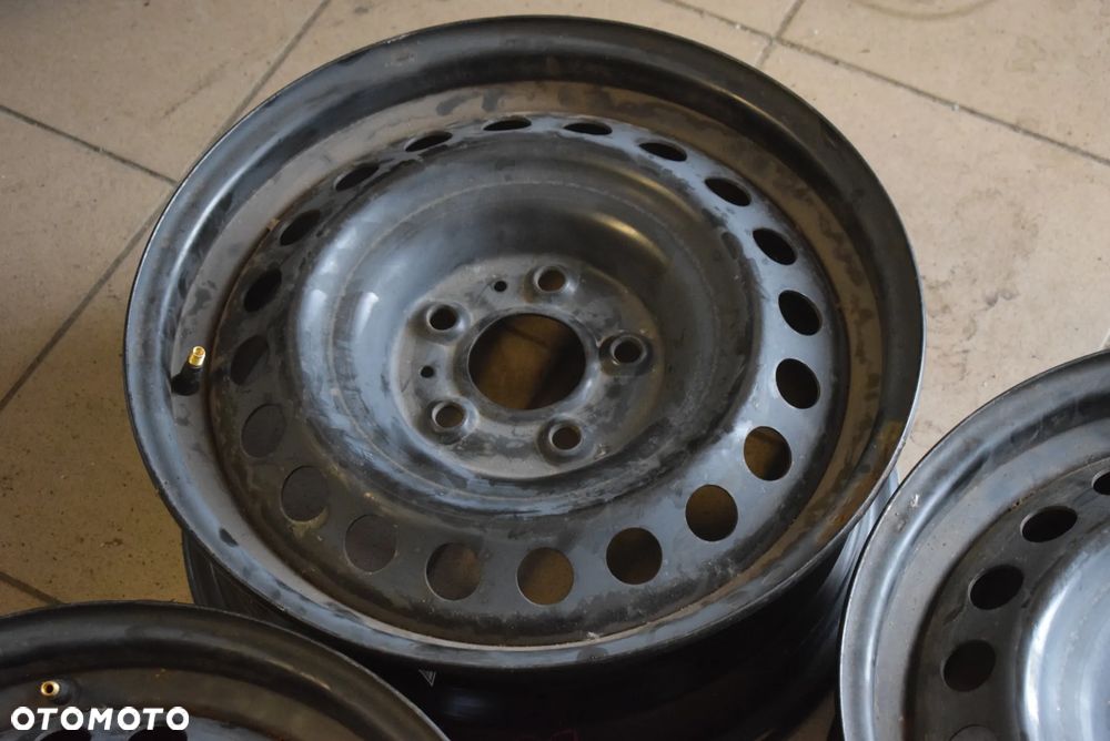 Felgi stalowe stalówki Nissan Qashqai 6,5x16 5x114,3 R16 - 4