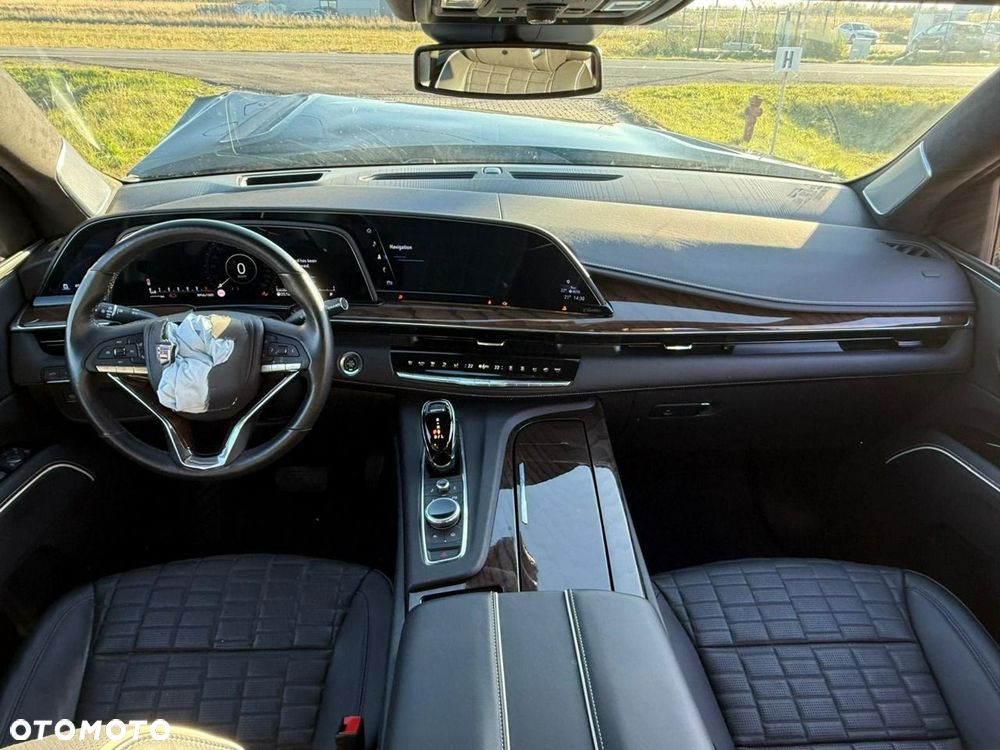 Cadillac Escalade - 31