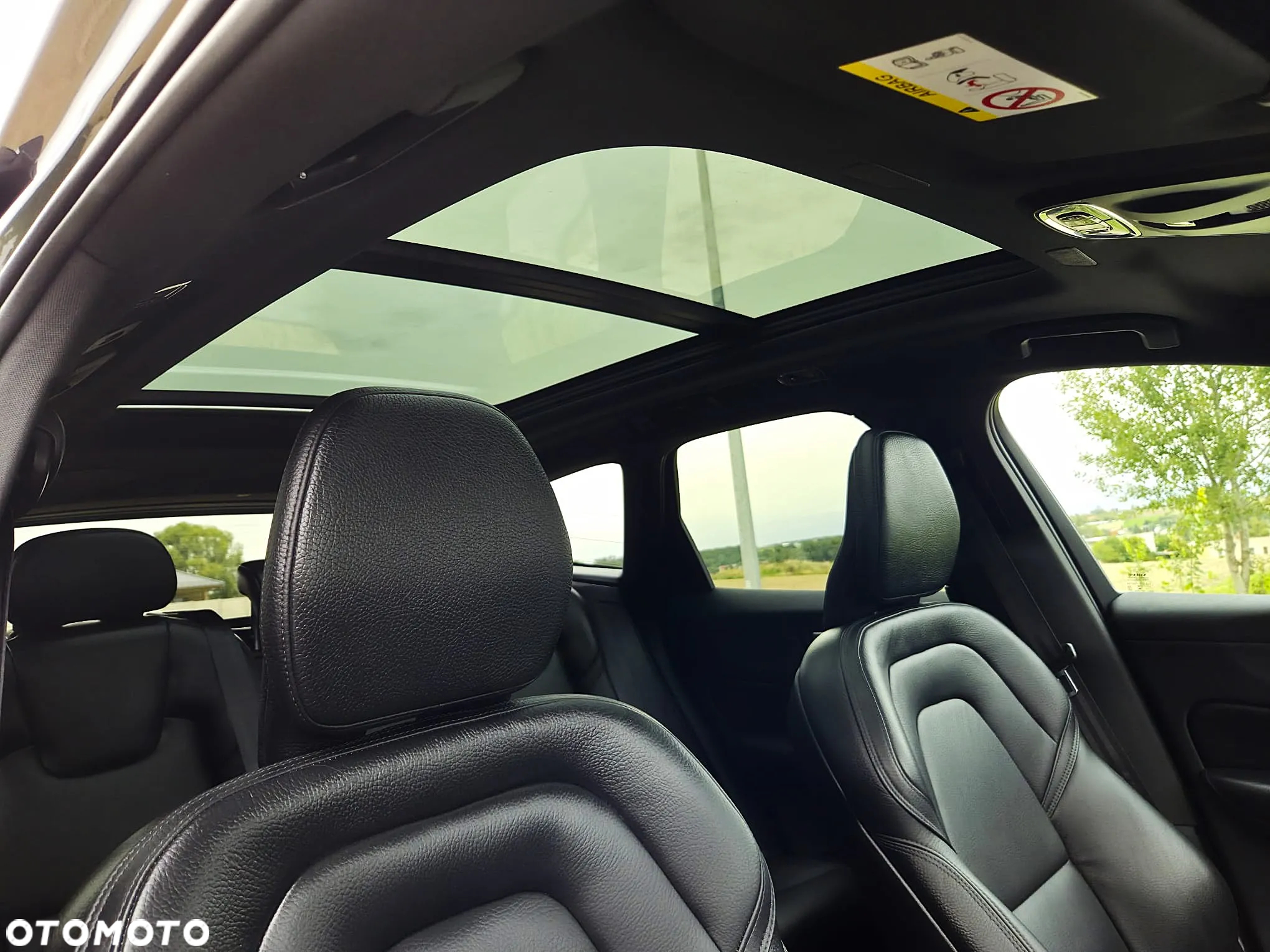 Volvo XC 60 T8 Twin Engine AWD Geartronic RDesign - 26