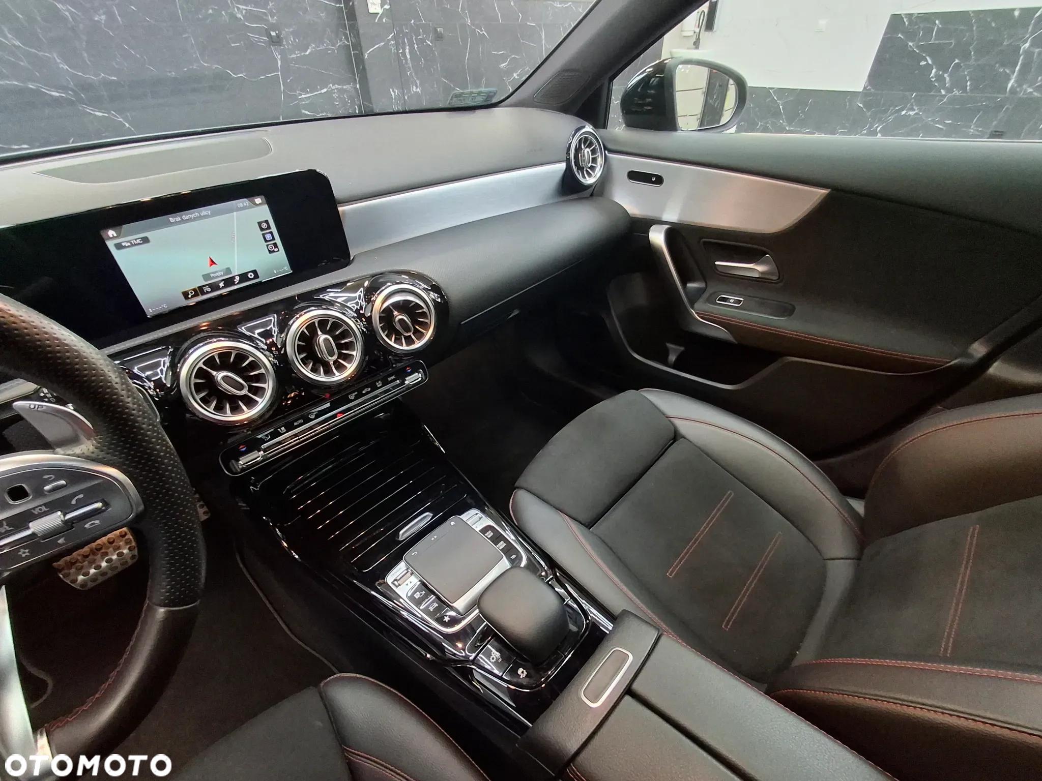 Mercedes-Benz Klasa A 35 AMG 4-Matic 7G-DCT - 14