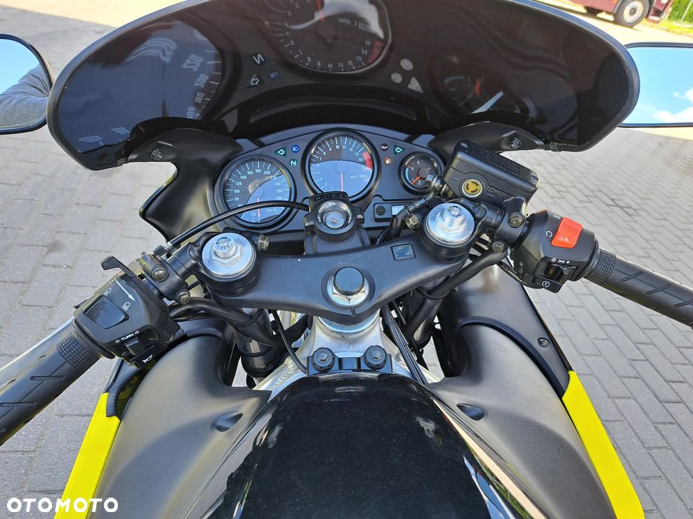 Honda CBR - 9