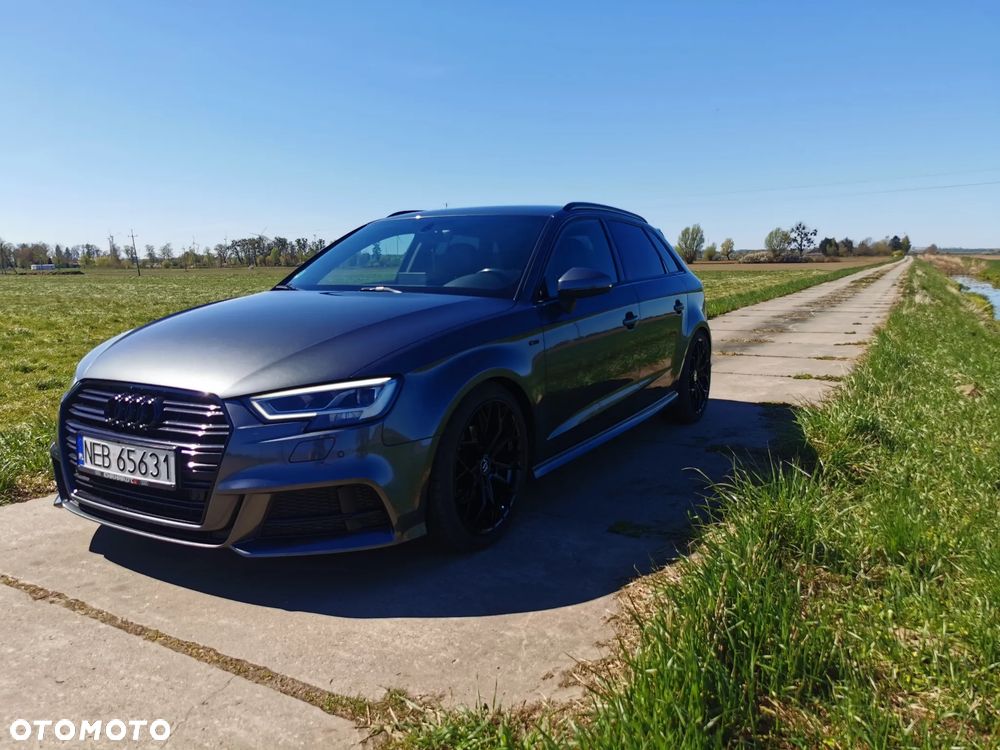 Audi A3 Sportback 2.0 TDI S line Sportpaket - 4