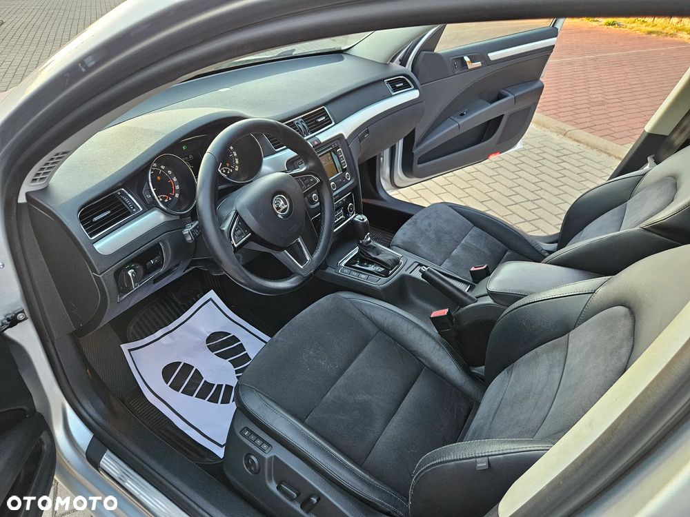 Skoda Superb 2.0 TDI Green tec 4x4 DSG Elegance - 9