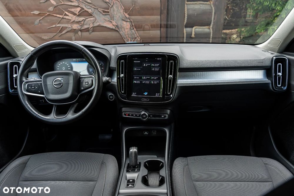 Volvo XC 40 D3 Momentum Pro - 30