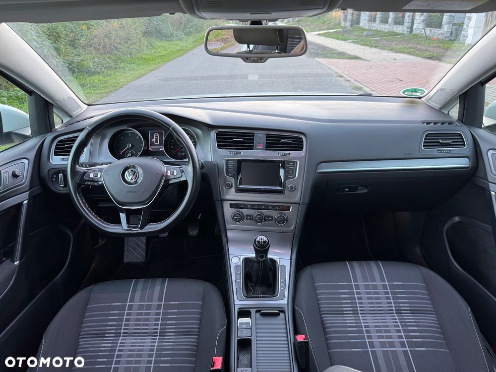 Volkswagen Golf 1.6 TDI BlueMotion Technology Lounge - 20
