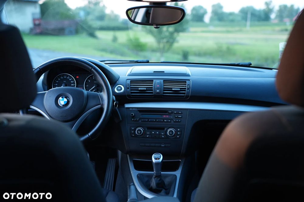 BMW Seria 1 116i - 14