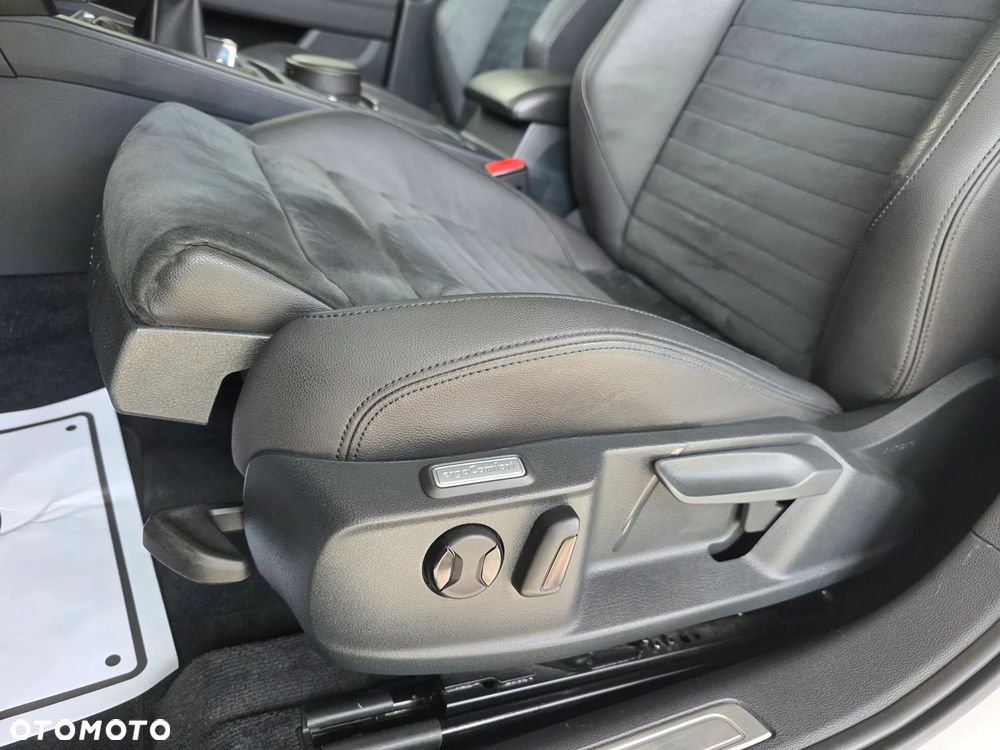 Volkswagen Passat - 23