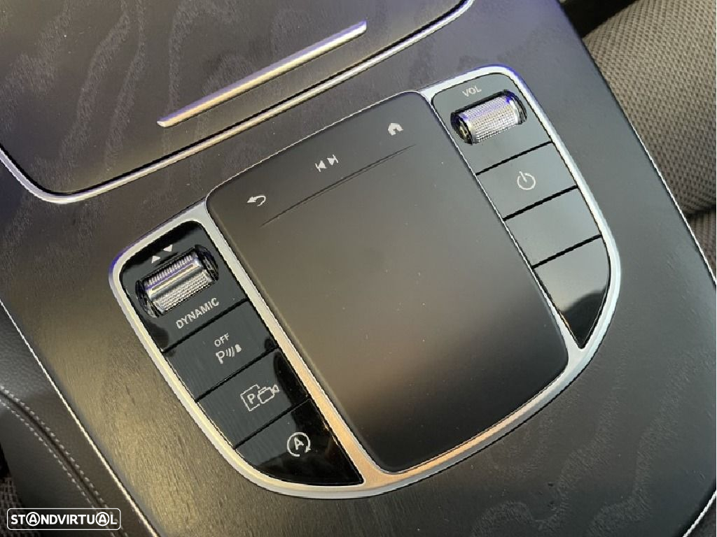 Mercedes-Benz E 220 d Avantgarde - 17
