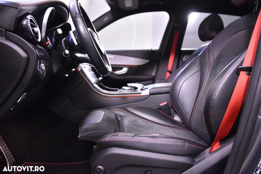 Mercedes-Benz GLC AMG 43 4Matic 9G-TRONIC - 24