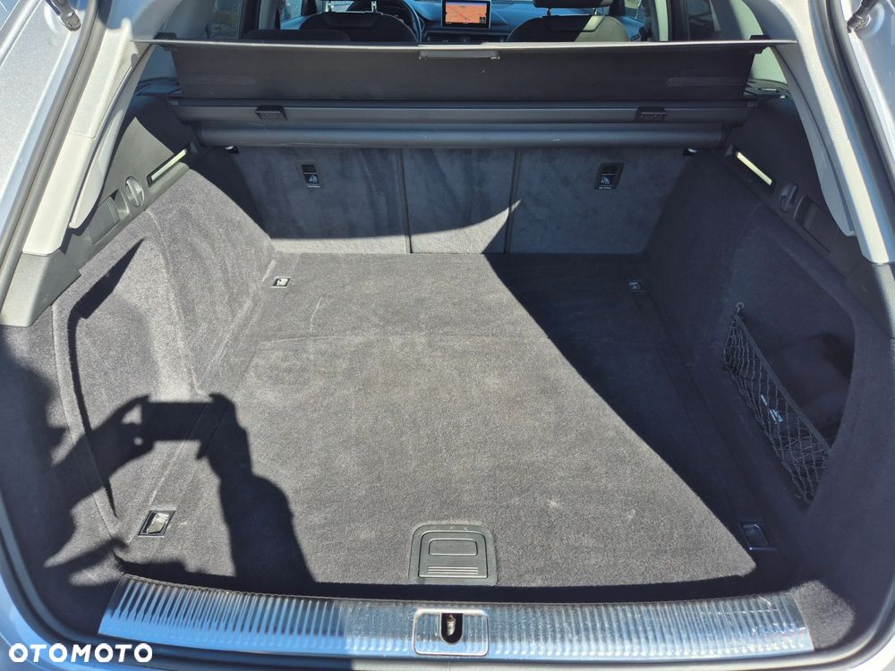 Audi A4 Avant 2.0 TDI S tronic - 22