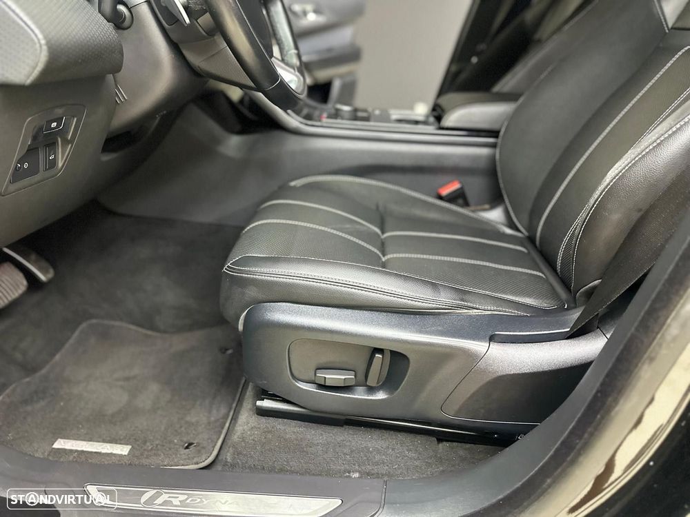 Land Rover Range Rover Velar 2.0 D R-Dynamic SE - 30