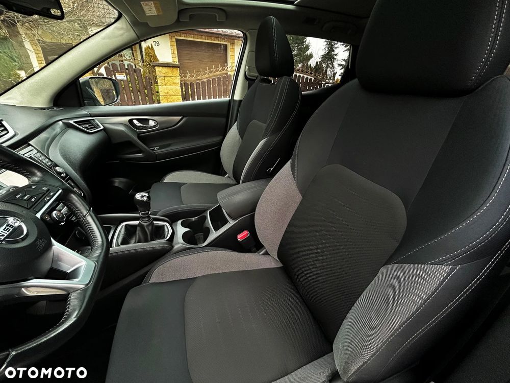 Nissan Qashqai 1.6 DIG-T TEKNA+ - 6