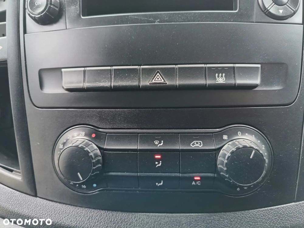 Mercedes-Benz VITO 1.6 diesel 111 CDI 114kM, WERSJA LONG L2H1 HAK, STAN BARDZO DOBRY, 2017 rok, BEZ WKŁADU FINANSOWEGO! - 34