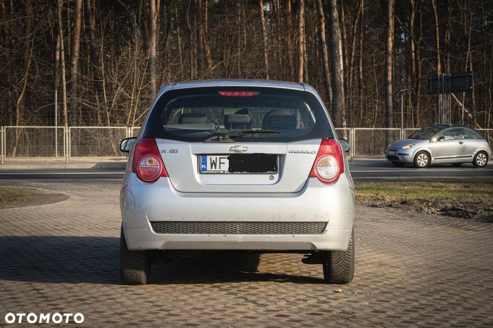 Chevrolet Aveo 1.2 16V Base - 3