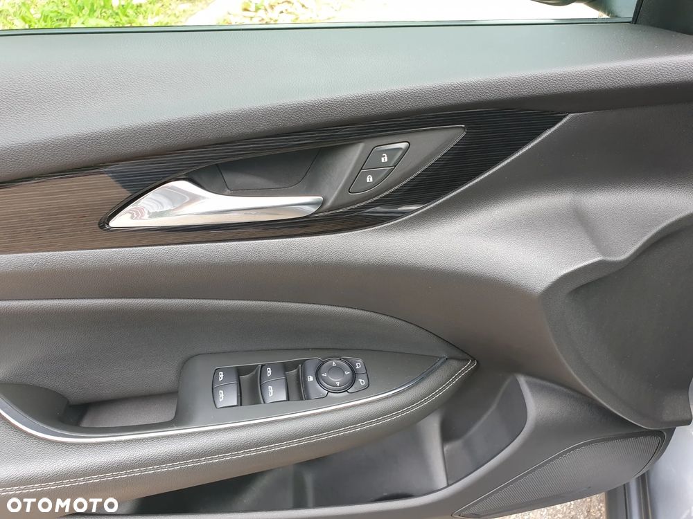 Opel Insignia 2.0 CDTI 4x4 Innovation S&S - 25