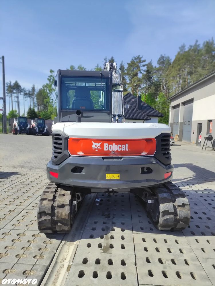 Bobcat E88 - 12