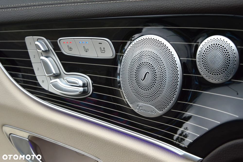 Mercedes-Benz Klasa E 400 4-Matic 9G-TRONIC - 21