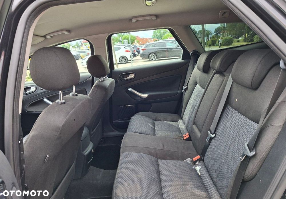 Ford Mondeo - 16
