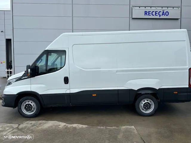 Iveco DAILY 35S16A8 cx. automática - 4