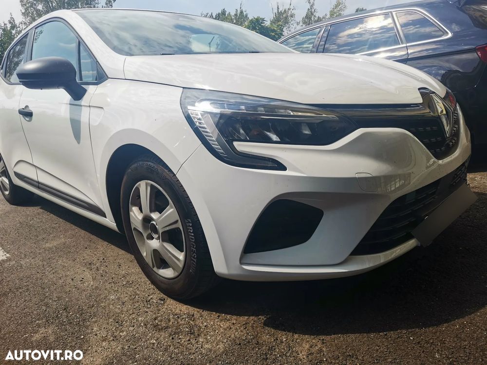 Renault Clio - 1