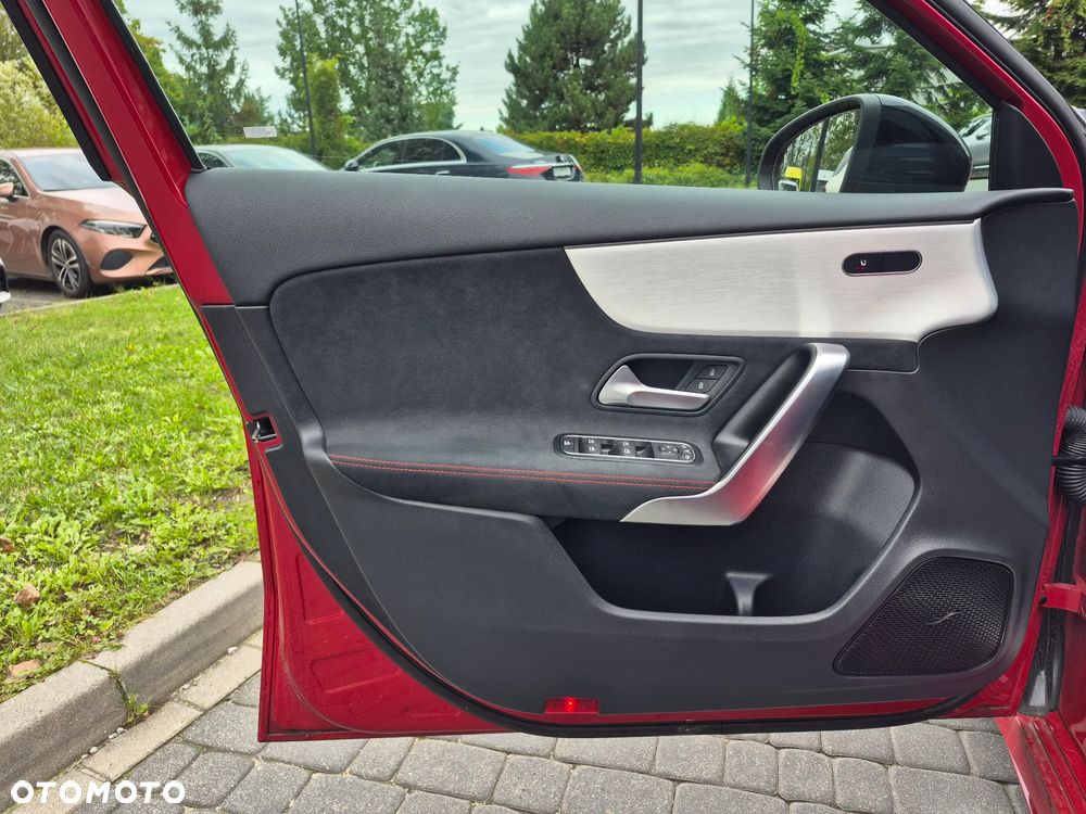 Mercedes-Benz Klasa A 200 AMG Line 7G-DCT - 16