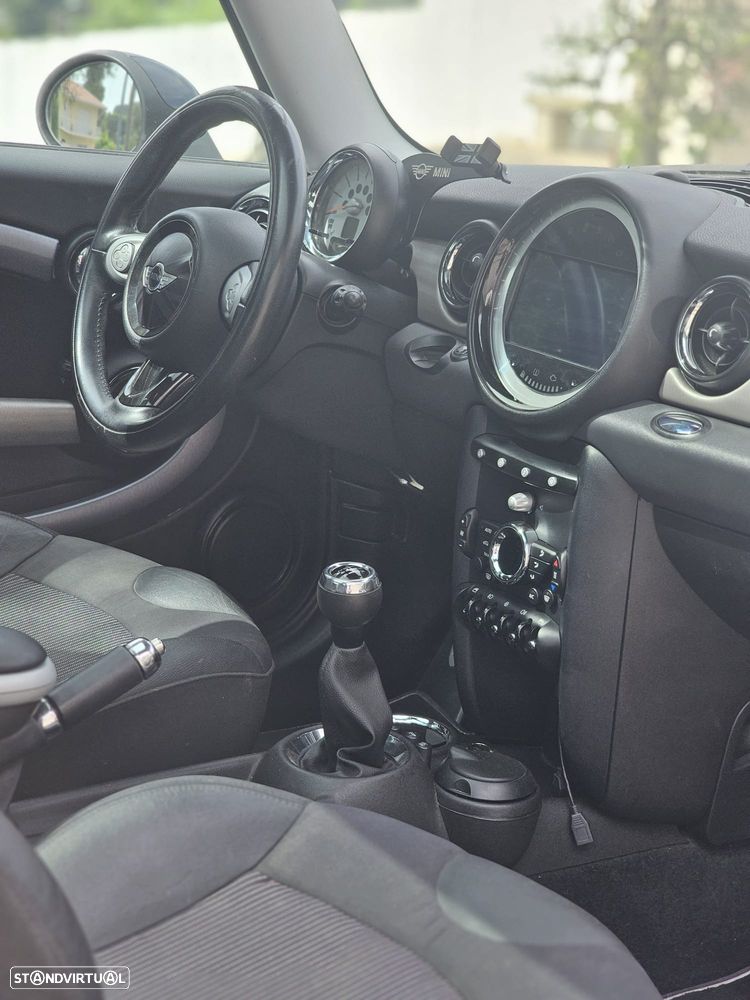 MINI 3 Portas - 12