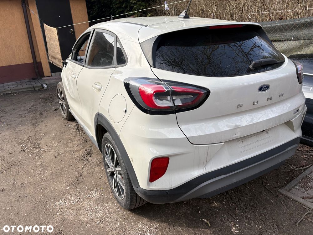 Ford Puma 1.0 EcoBoost Hybrid TITANIUM - 17