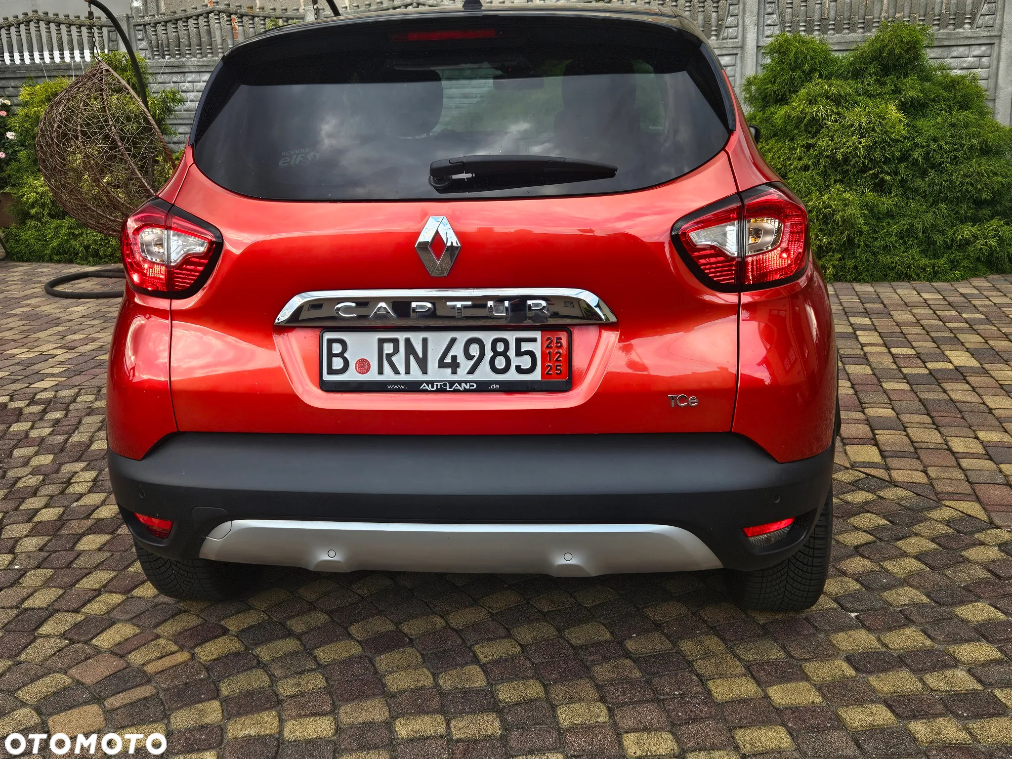 Renault Captur TCe 120 EDC Helly Hansen - 4