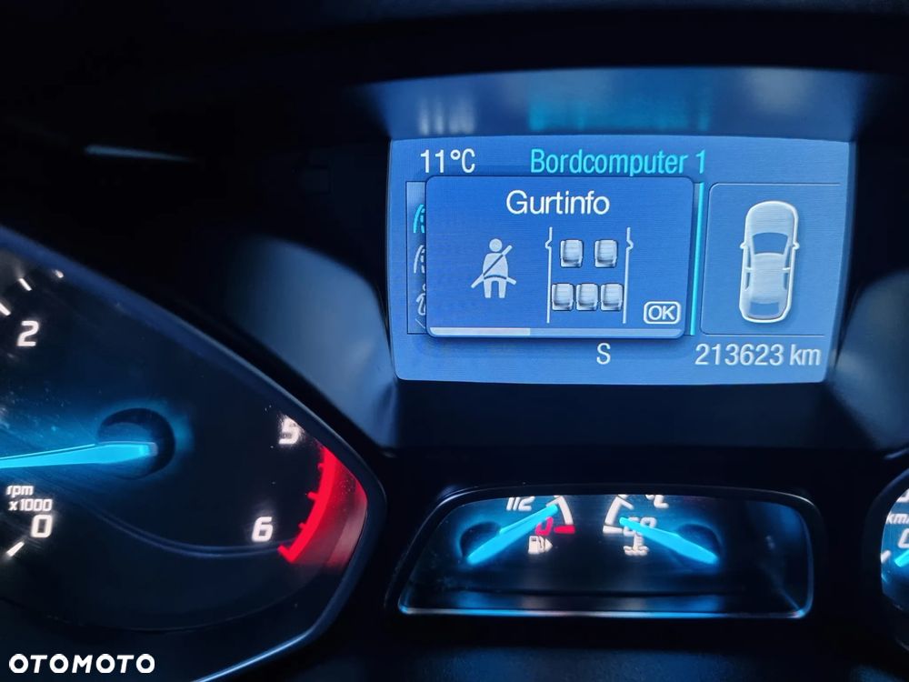 Ford Kuga 2.0 TDCi 4x4 Titanium - 35