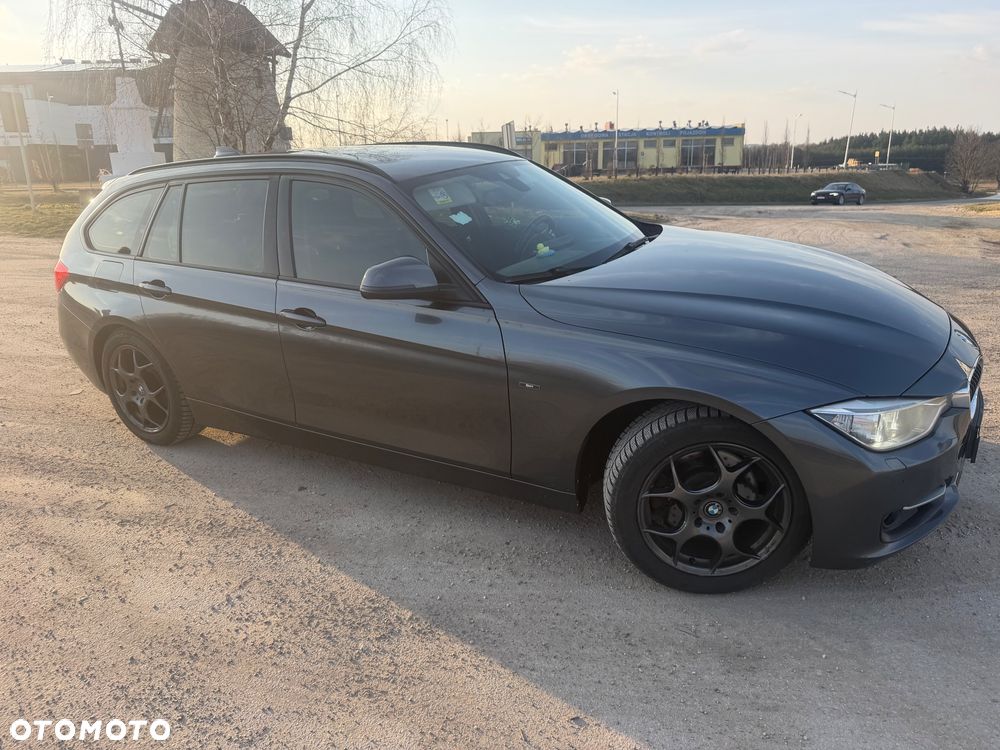 BMW Seria 3 330d xDrive M Sport - 18