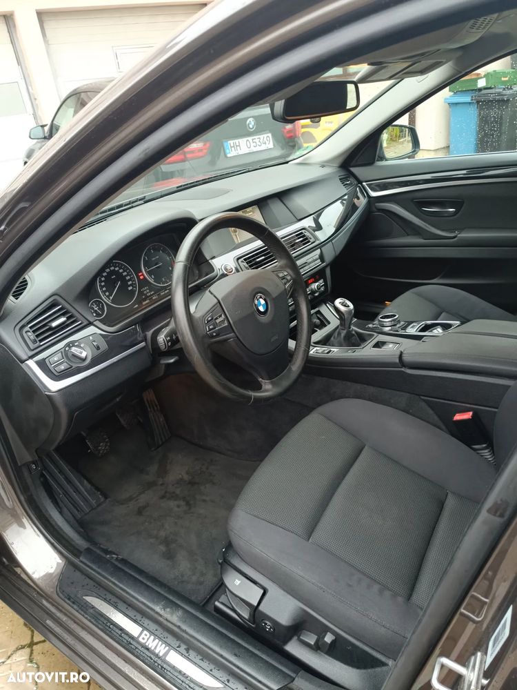 BMW Seria 5 520d Touring Luxury Line - 4