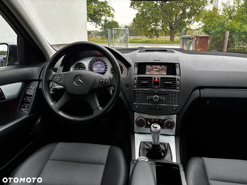 Mercedes-Benz Klasa C 180 Kompressor Avantgarde - 31